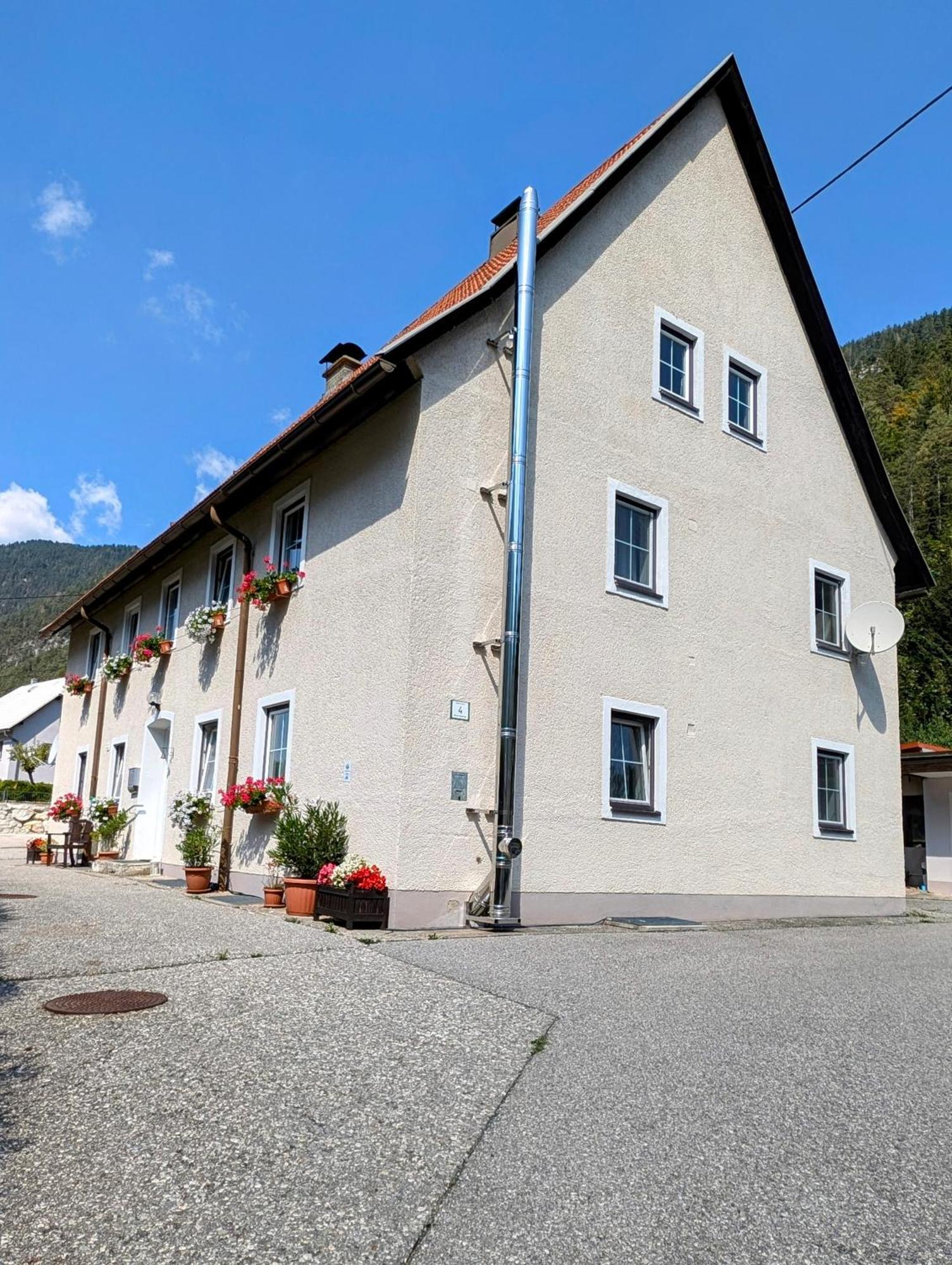 Haus Im Hochtal Apartment Бад Блайберг Екстериор снимка